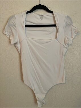 Amazon White Square Neck Short Sleeve Bodysuit